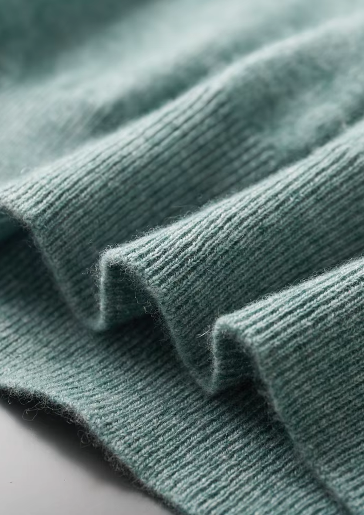 Herren Feinstrick-Shirt mit Rundhalsausschnitt und Kurzen Ärmeln