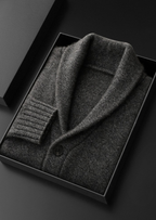 Herren Strickjacke mit Schalkragen und Knopfleiste