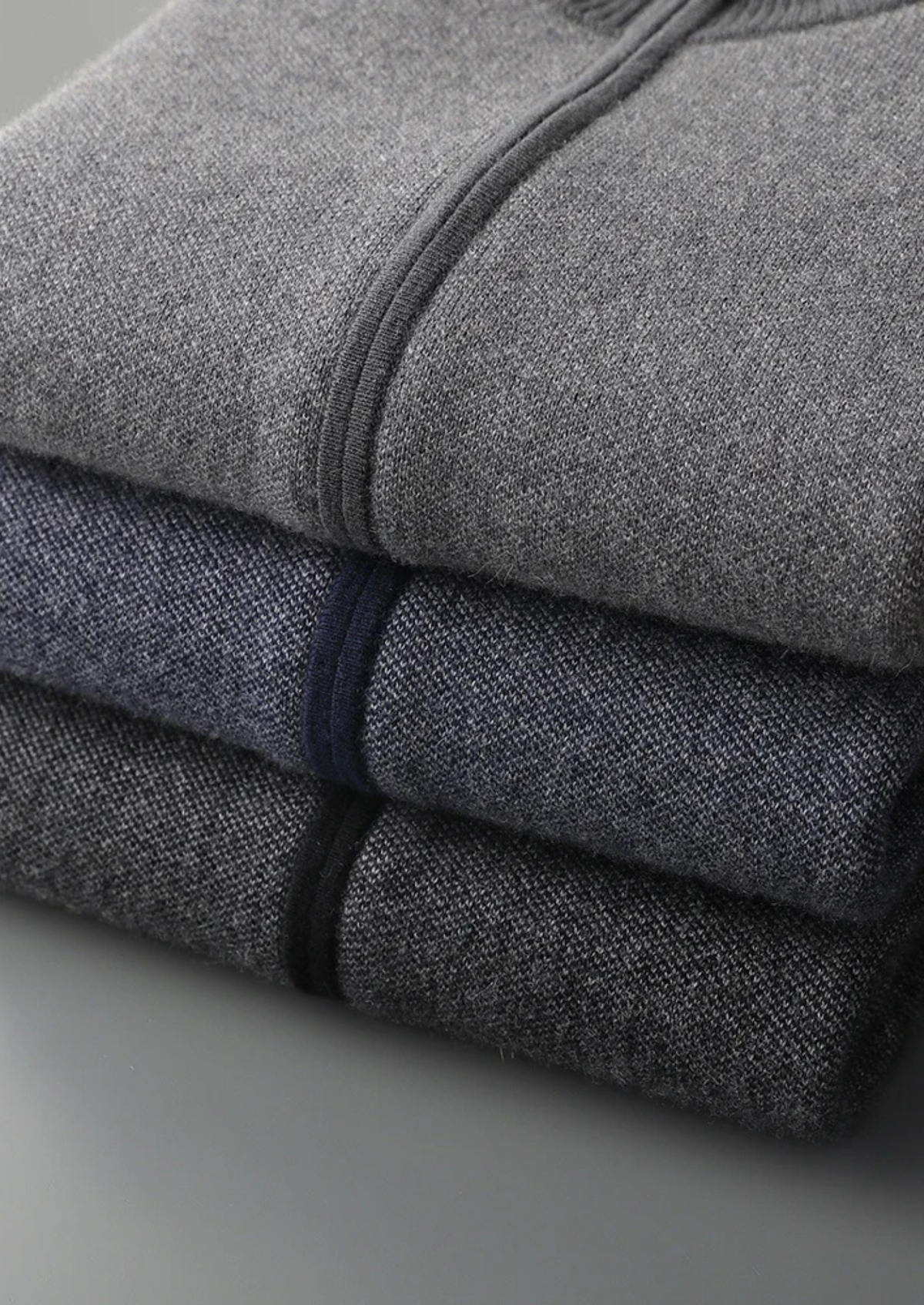 Herren Strickjacke mit Reißverschluss und Zweifarbigem Strickmuster