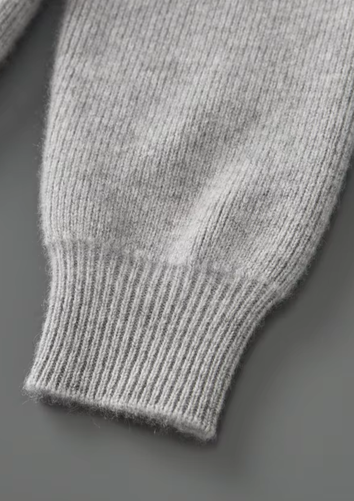 Herren Strickjacke mit Reißverschluss und Raglanärmeln