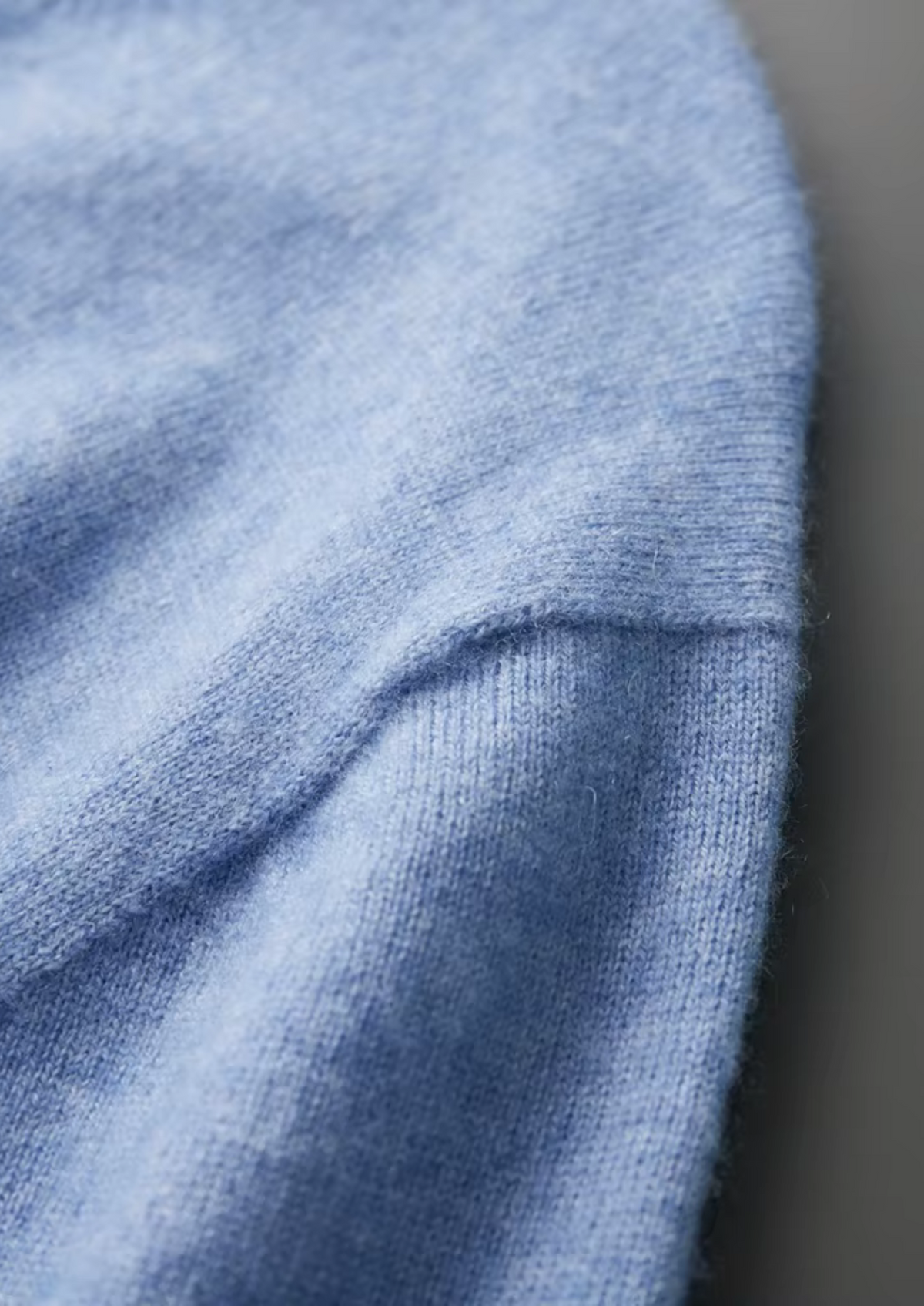 Herren Feinstrick-Shirt mit Rundhalsausschnitt und Kurzen Ärmeln