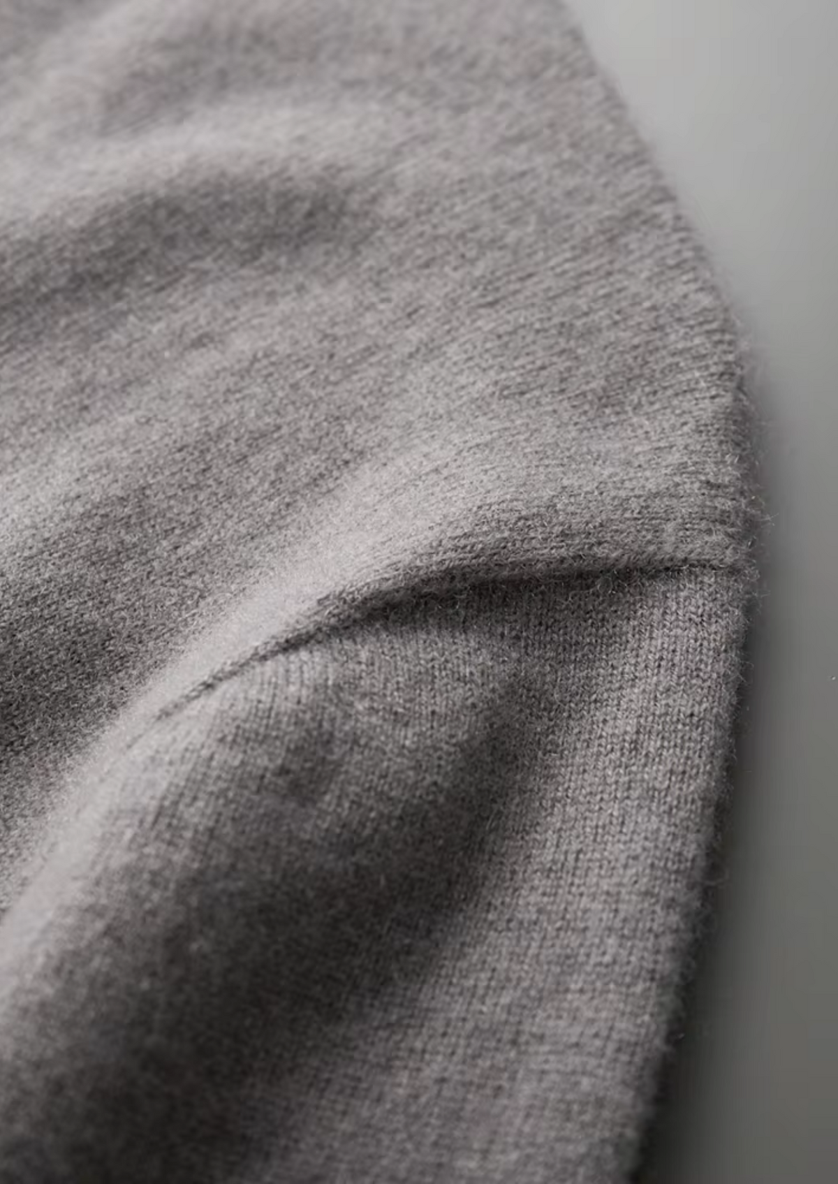 Herren Feinstrick-Shirt mit Stehkragen und Kurzen Ärmeln