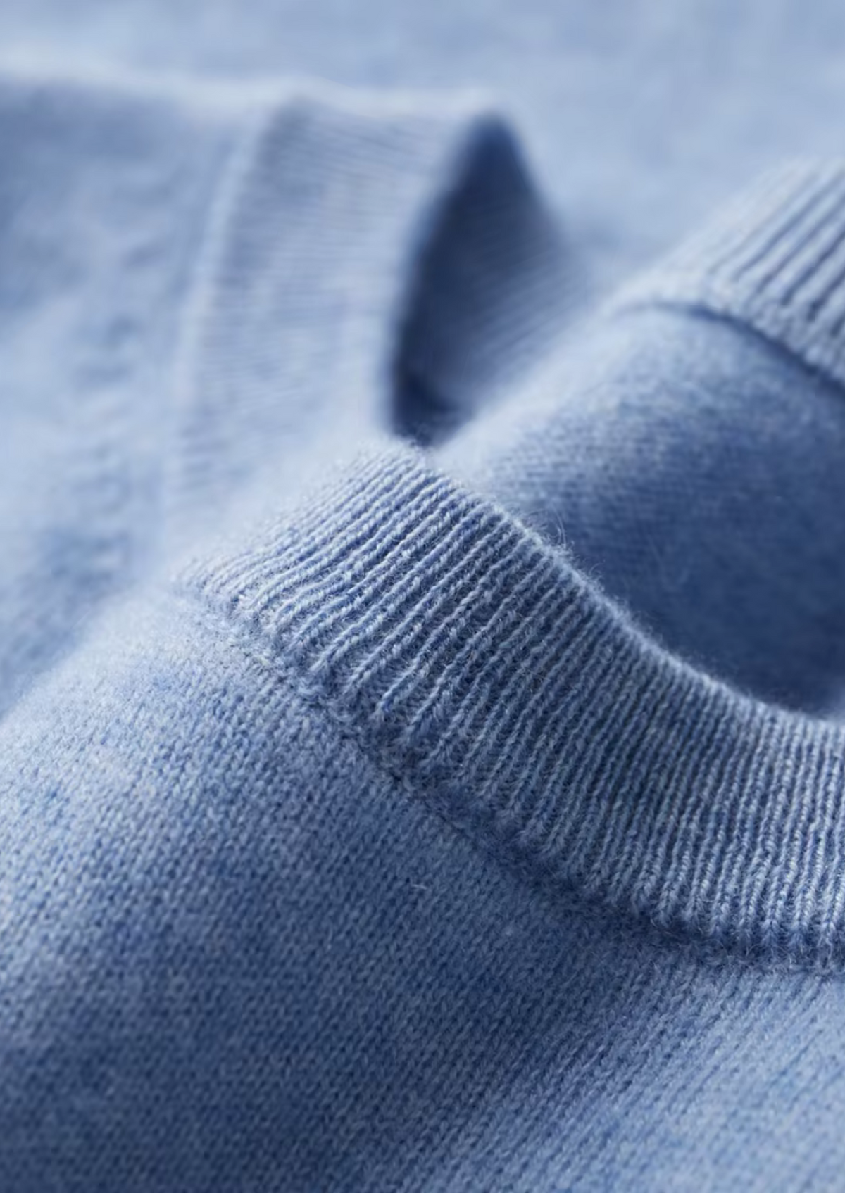 Herren Feinstrick-Shirt mit Rundhalsausschnitt und Kurzen Ärmeln