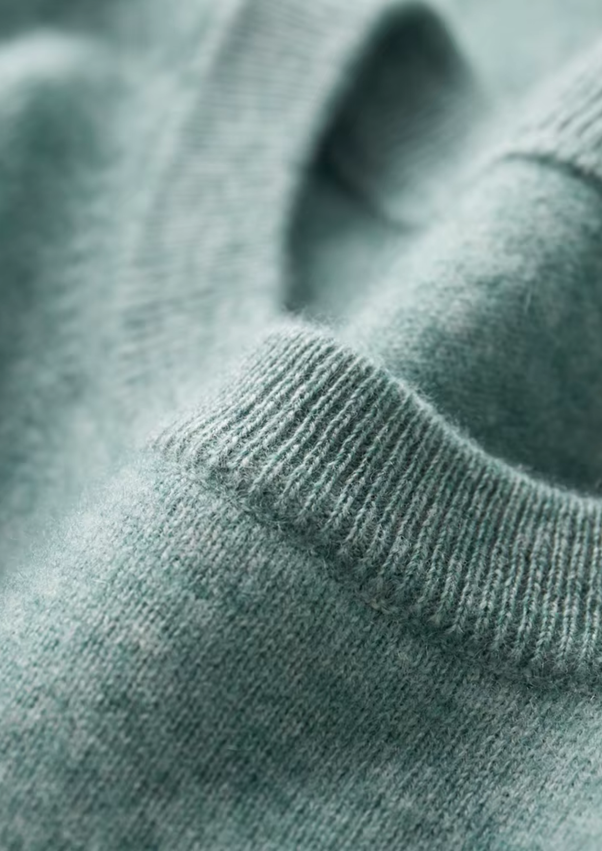 Herren Feinstrick-Shirt mit Rundhalsausschnitt und Kurzen Ärmeln