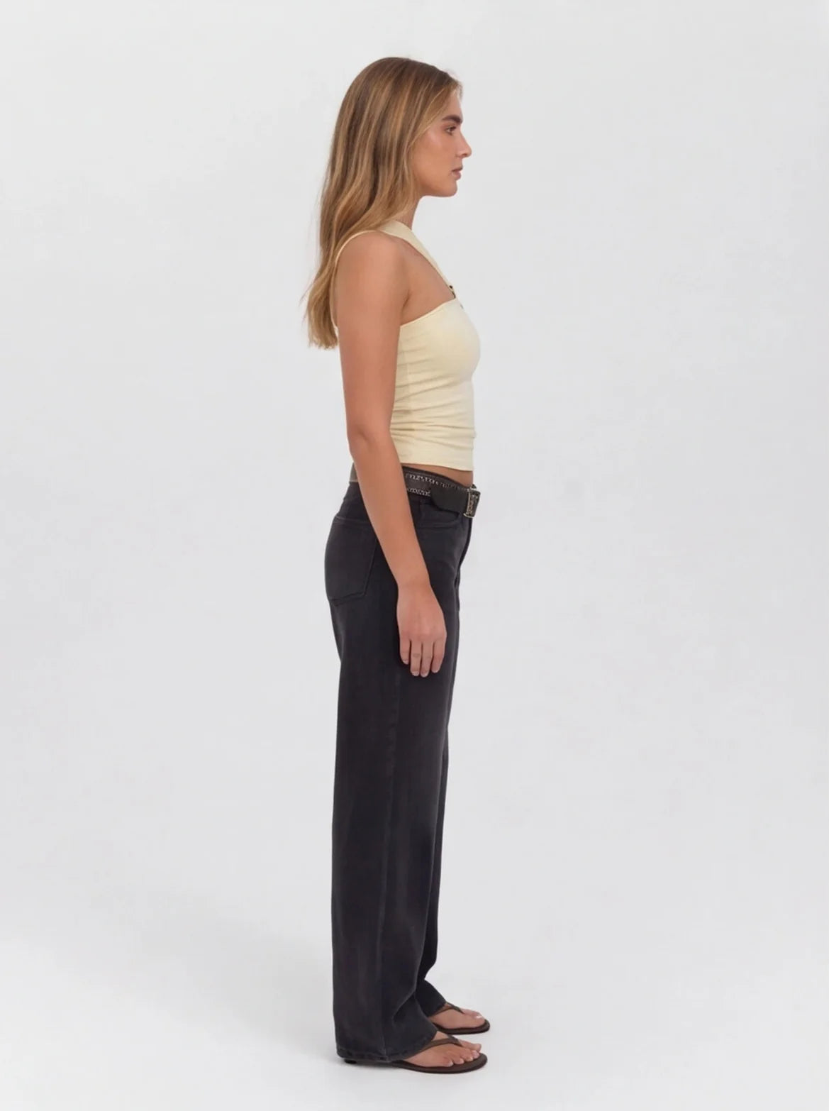 Damen Asymmetrisches Top mit freier Schulter – Ansicht 3