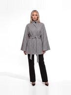 Damen Cape mit Bindegürtel und Stehkragen – Ansicht 3