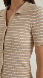 Damen Gestreiftes Polo-Top mit Kurzem Schnitt und Knopfleiste