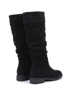 Paar Damen Kniestiefel in Schwarz, Ansicht von hinten schräg