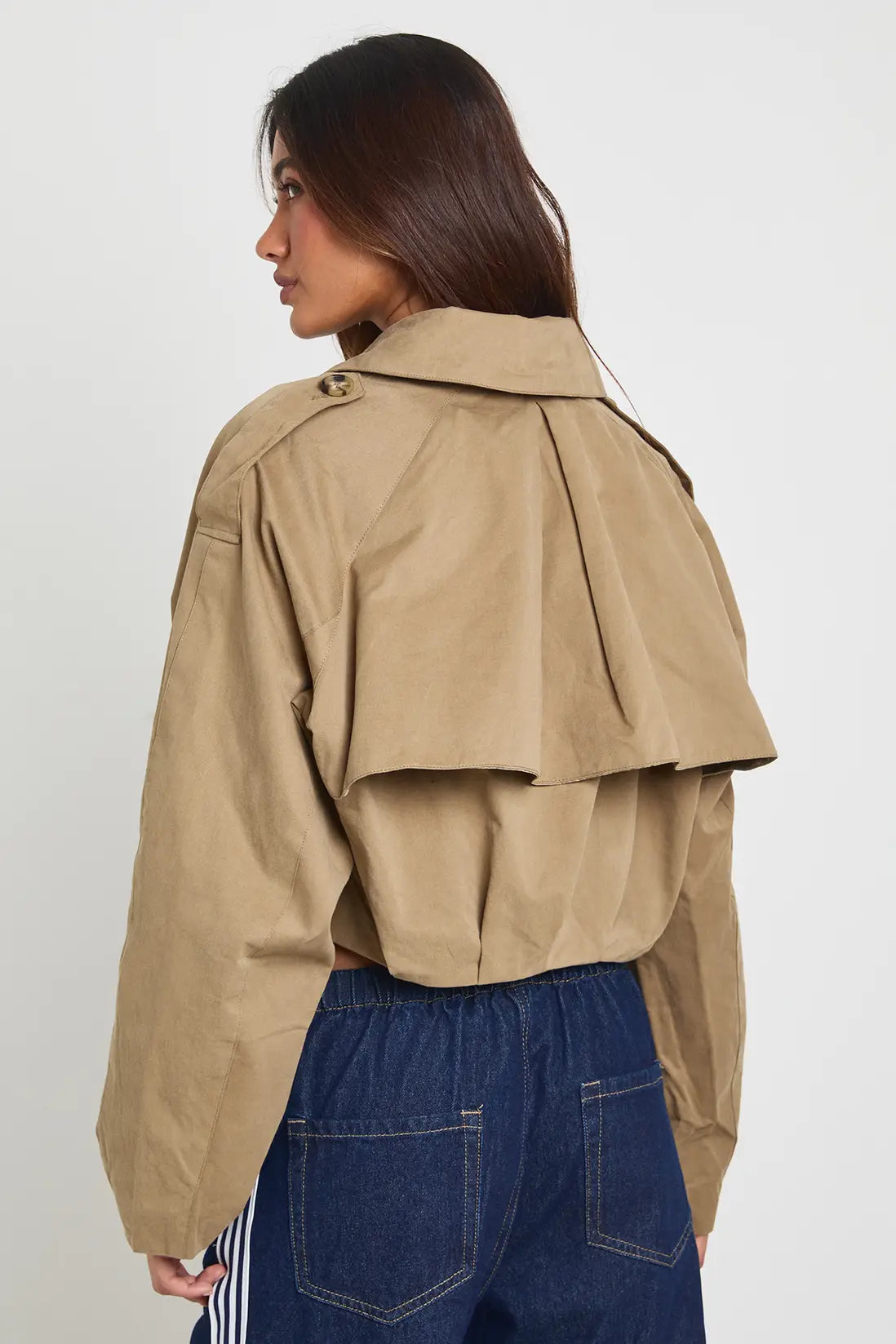 Damen Kurzjacke mit Reverskragen und Einzelknopf Ansicht 2