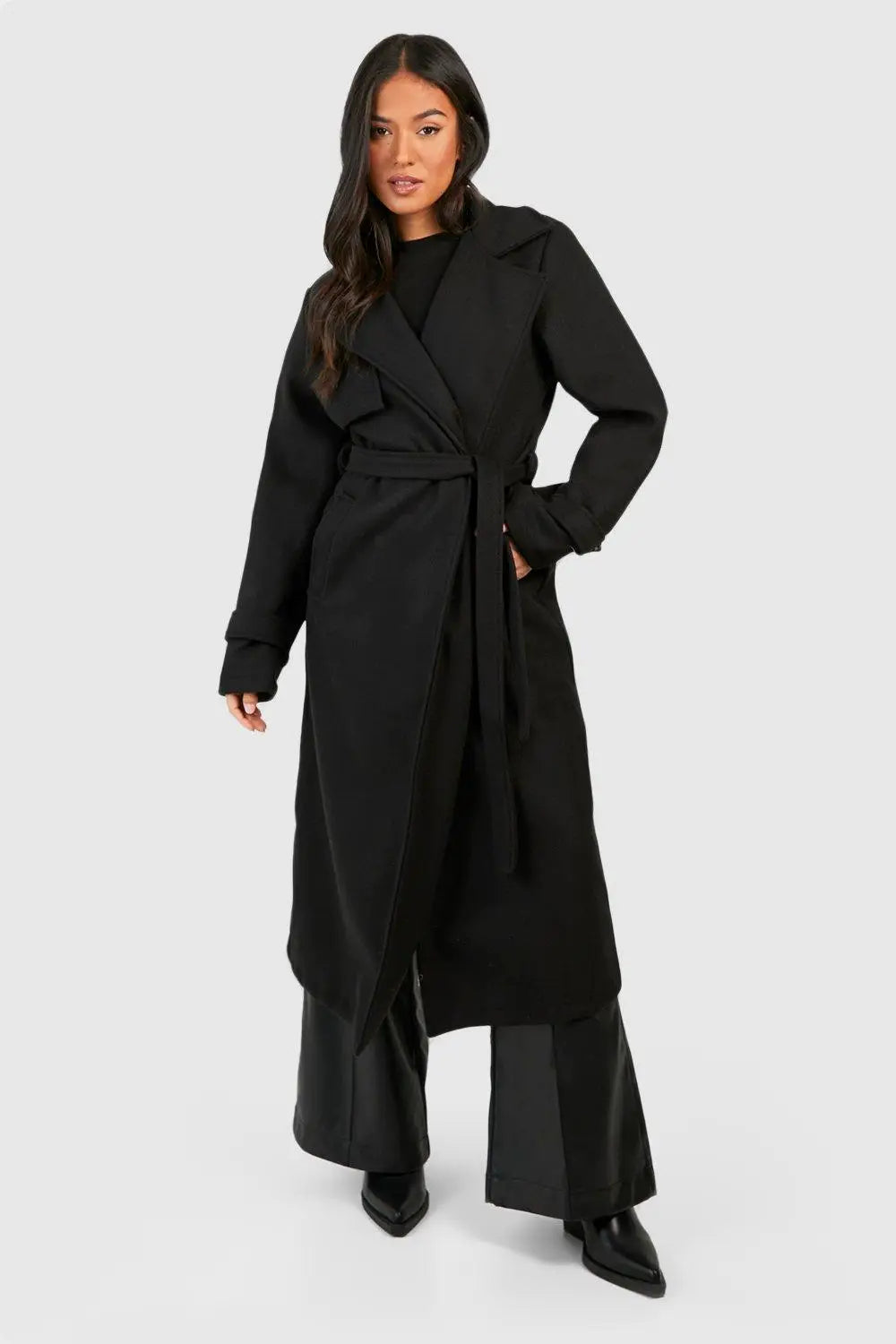 Damen Langer Trenchcoat mit Gürtel und Breitem Reverskragen Ansicht 3