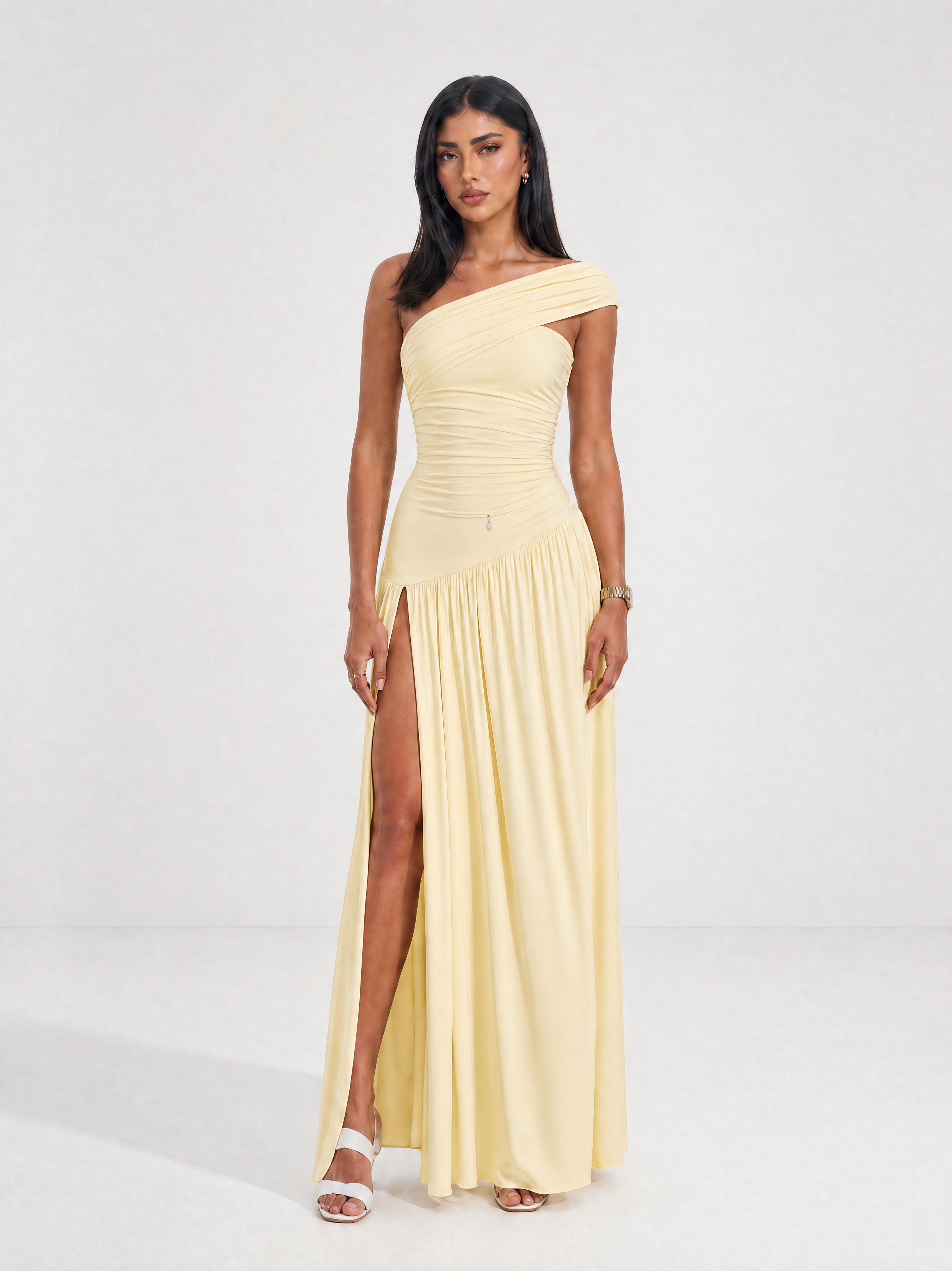 Damen Maxikleid mit einer Schulter und Beinschlitz