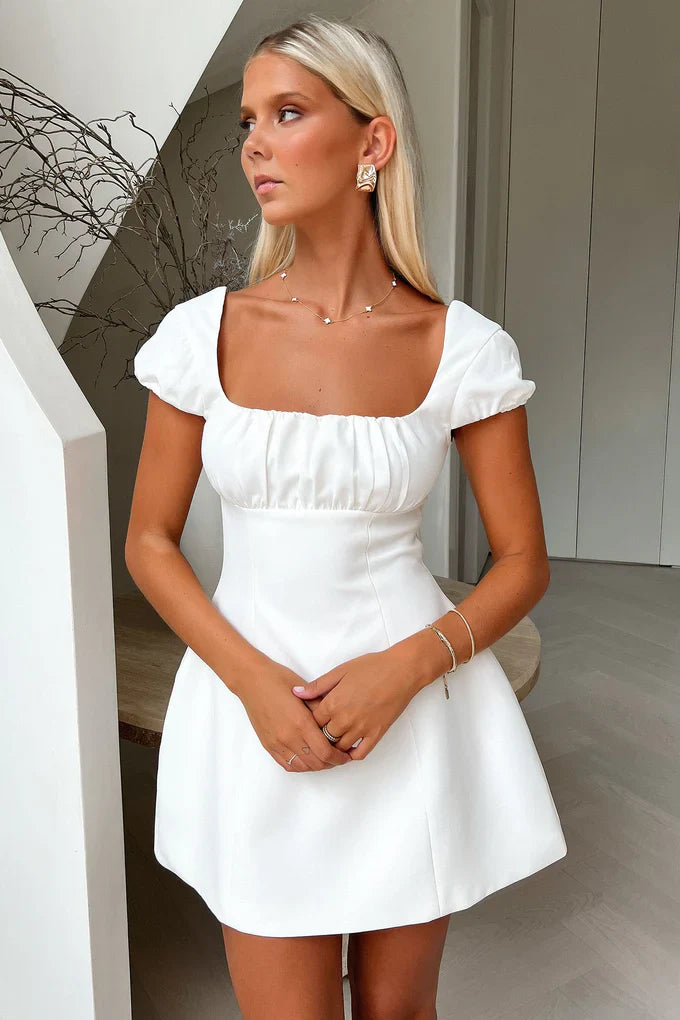 Damen Minikleid mit eckigem Ausschnitt und großer Schleife am Rücken Ansicht 5