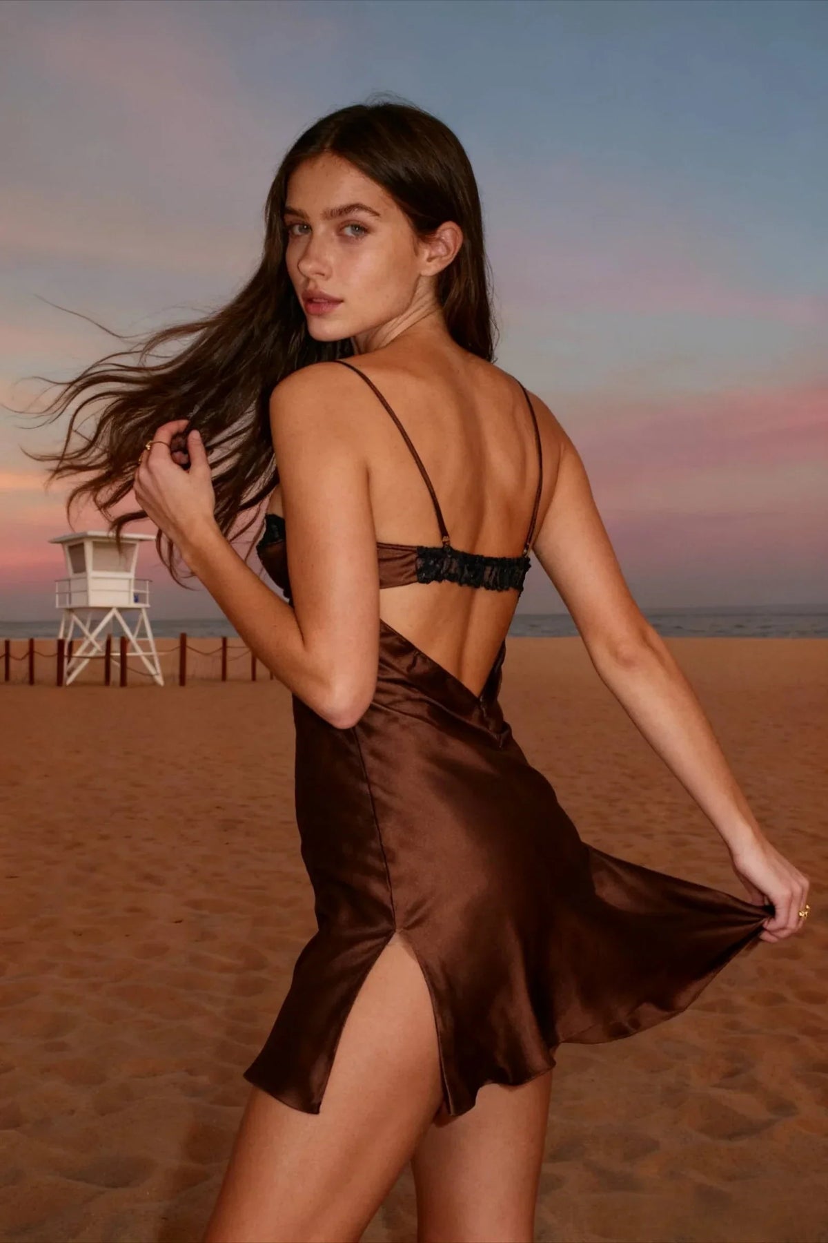 Damen Minikleid mit Trägern, Spitze und Offenem Rücken – Ansicht 15