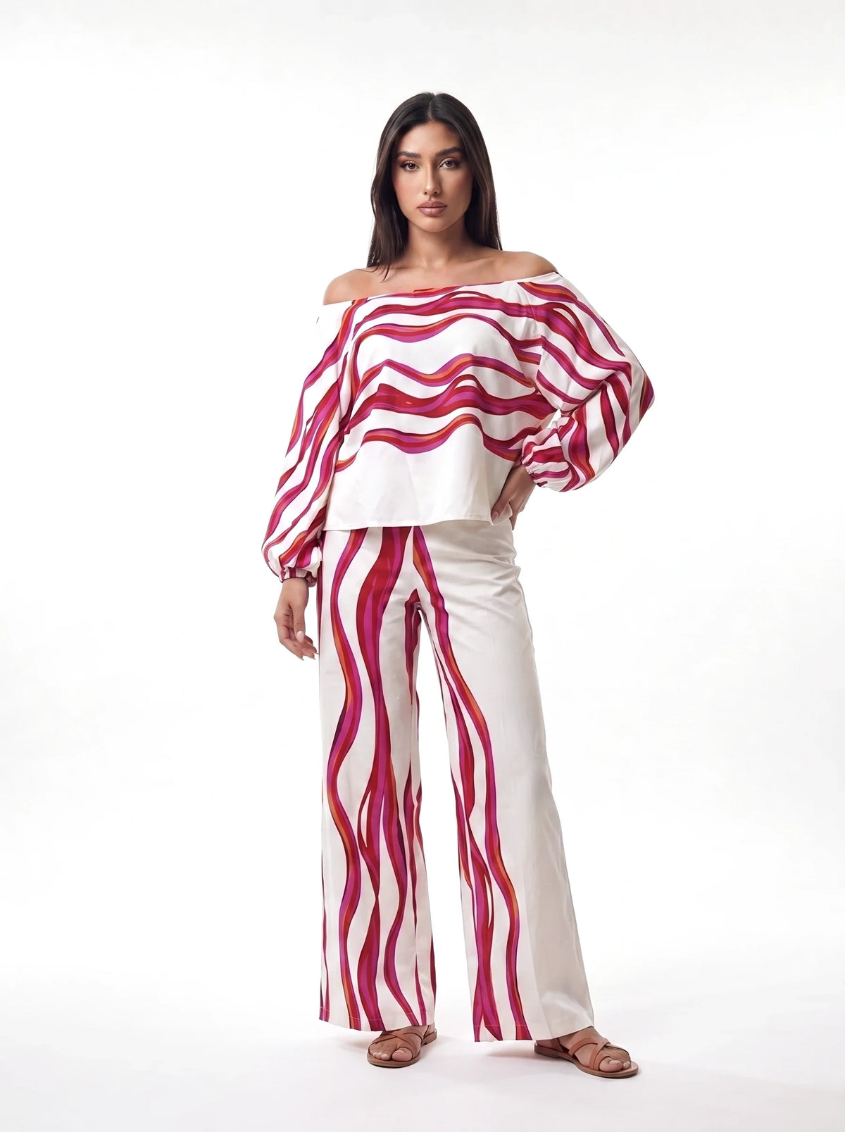 Damen Set mit Schulterfreier Bluse und Weiter Hose – Rosa Vorderansicht