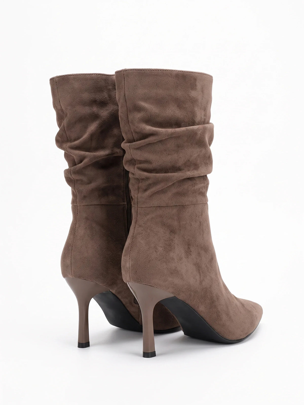 Damen Stiefeletten mit gerafftem Schaft, Paar von hinten