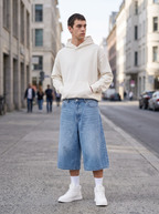 Herren Jeansshorts mit Weitem Schnitt in Kniehöhe – Ansicht 12