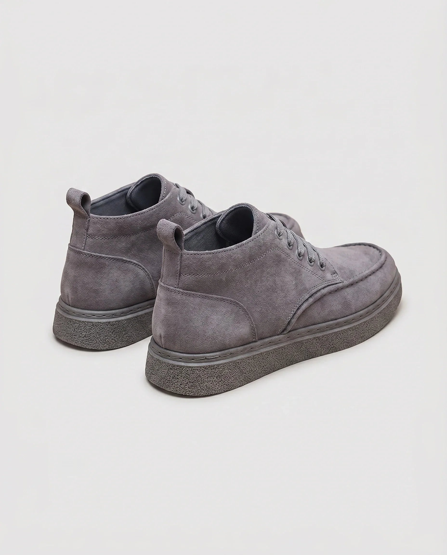 Herren Knöchelhohe Wildleder Sneaker mit Schnürung, Grau – Rückansicht