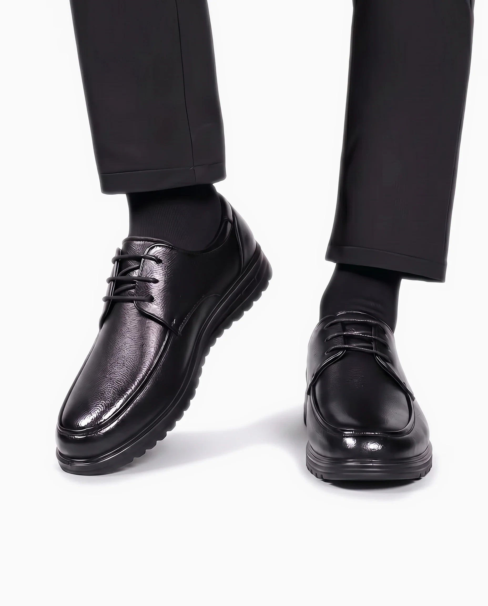 Herren Schnürsneaker mit Runder Spitze auf Dicker Sohle – Ansicht 8