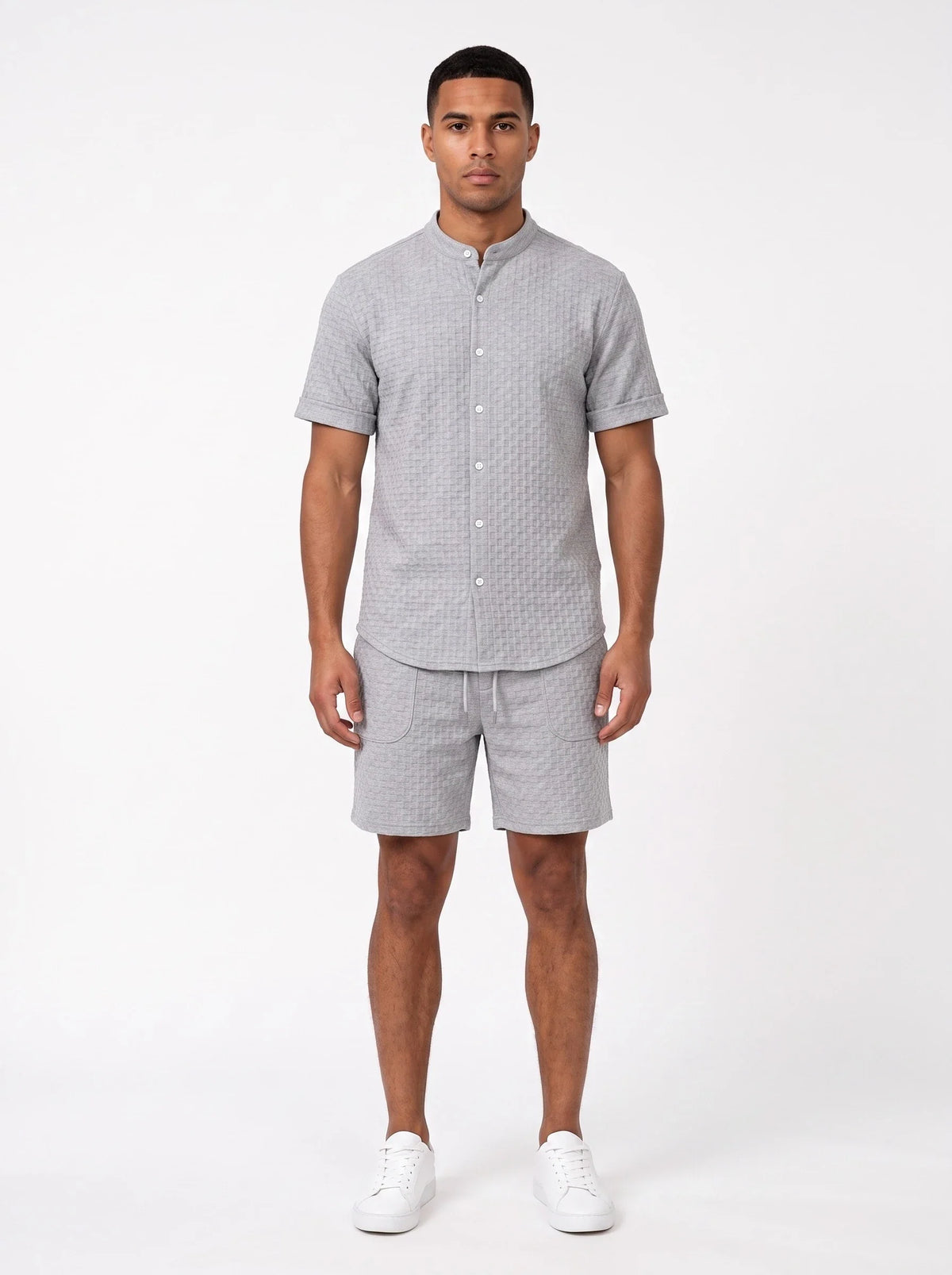 Herren Set mit Stehkragenhemd und Shorts in Geprägter Struktur – Ansicht 16