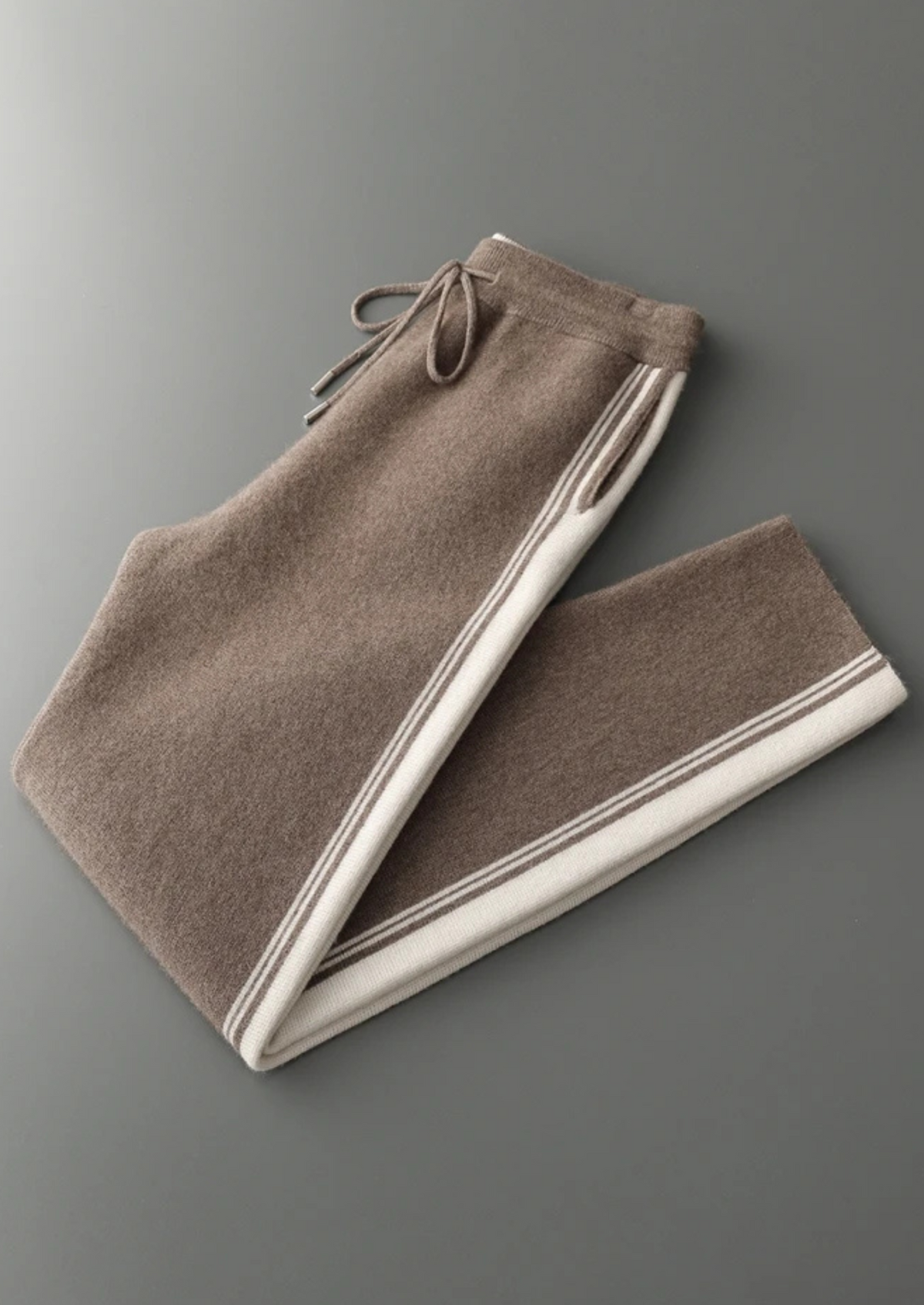 Herren Set mit Strickjacke mit Kontraststreifen und Hose – Ansicht 15