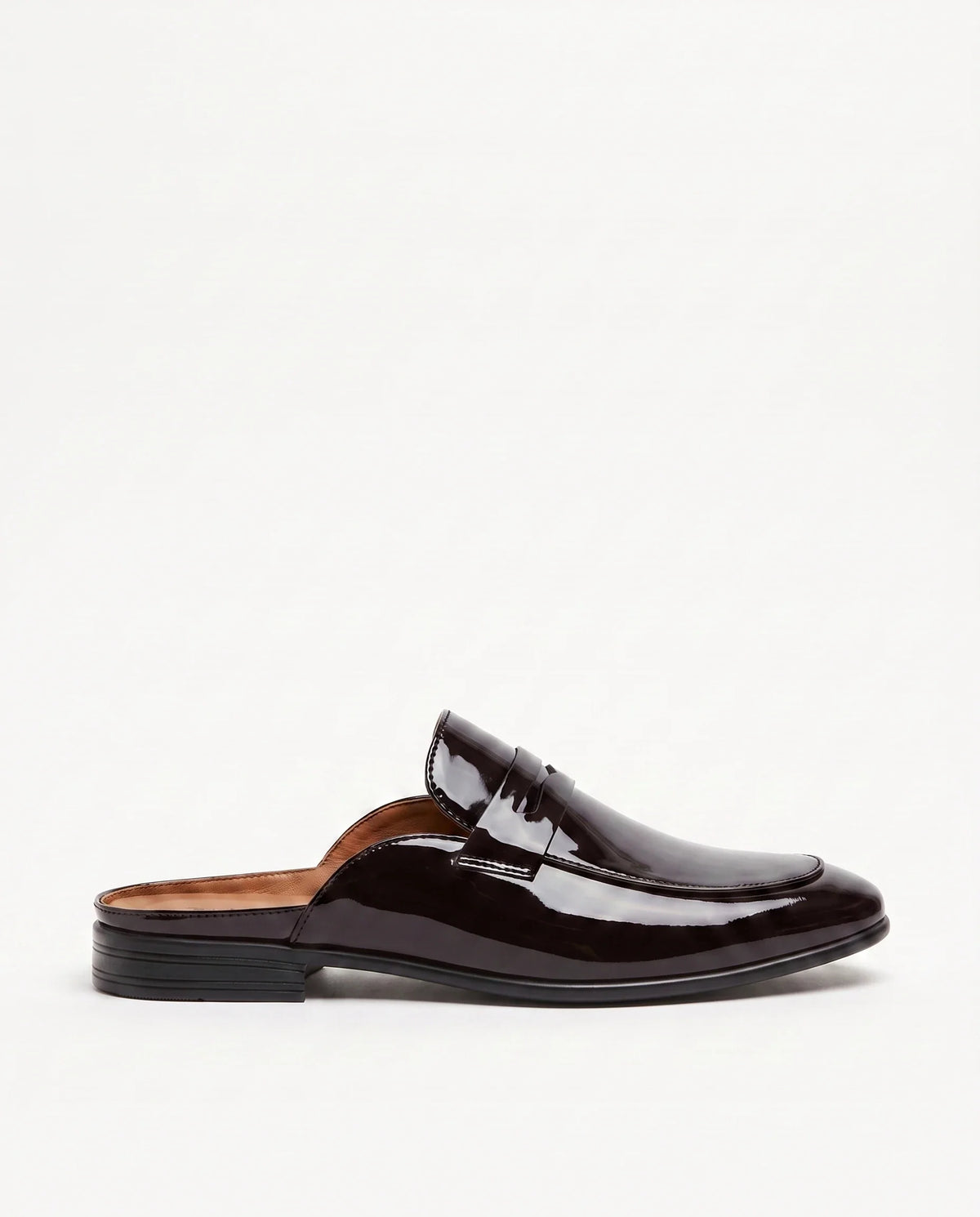 Herren Slipper Mules mit Glänzendem Obermaterial und Offener Ferse – Ansicht 5