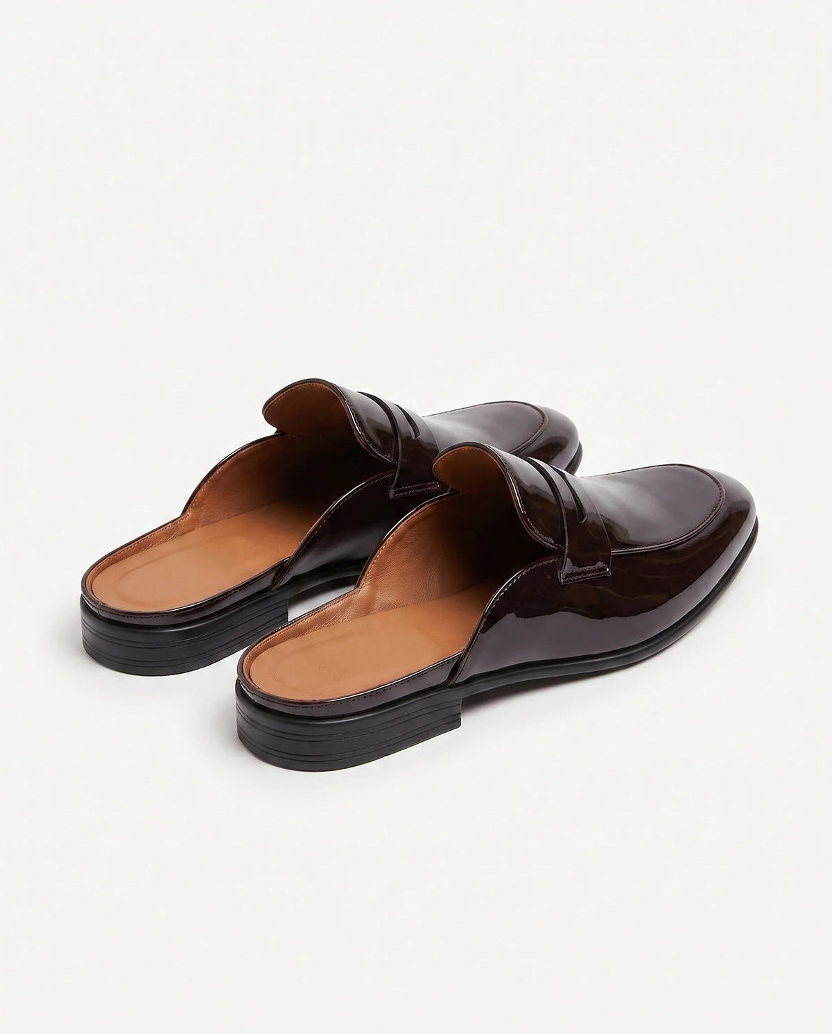 Herren Slipper Mules mit Glänzendem Obermaterial und Offener Ferse – Ansicht 7