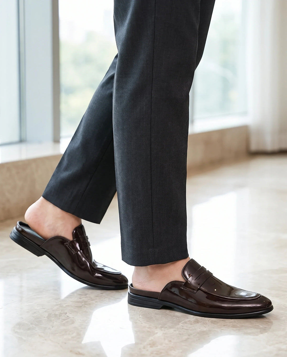 Herren Slipper Mules mit Glänzendem Obermaterial und Offener Ferse – Ansicht 8