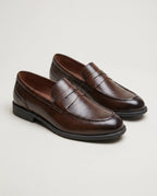 Herren Slipper mit Zierriemen, Braun – Vorderansicht