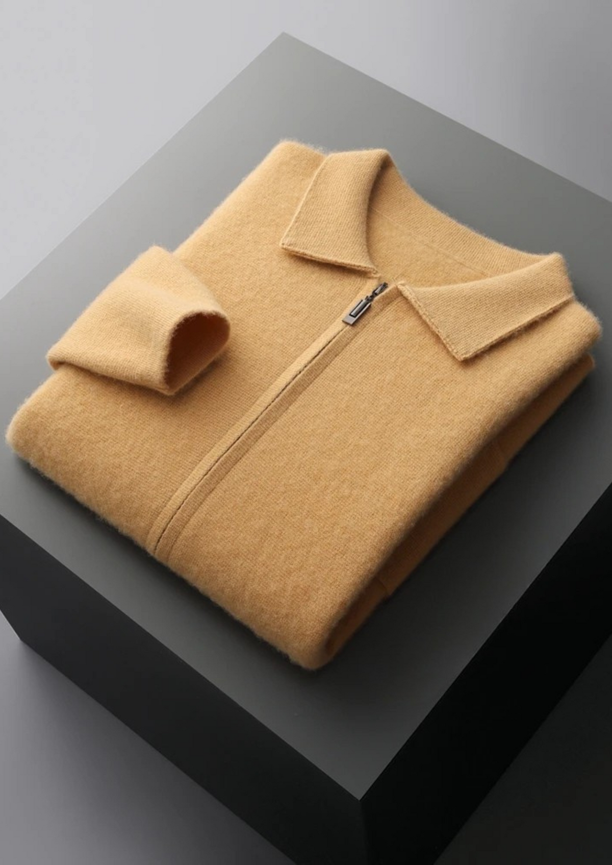 Herren Strickjacke mit Hemdkragen und Aufgesetzten Taschen – Ansicht 9
