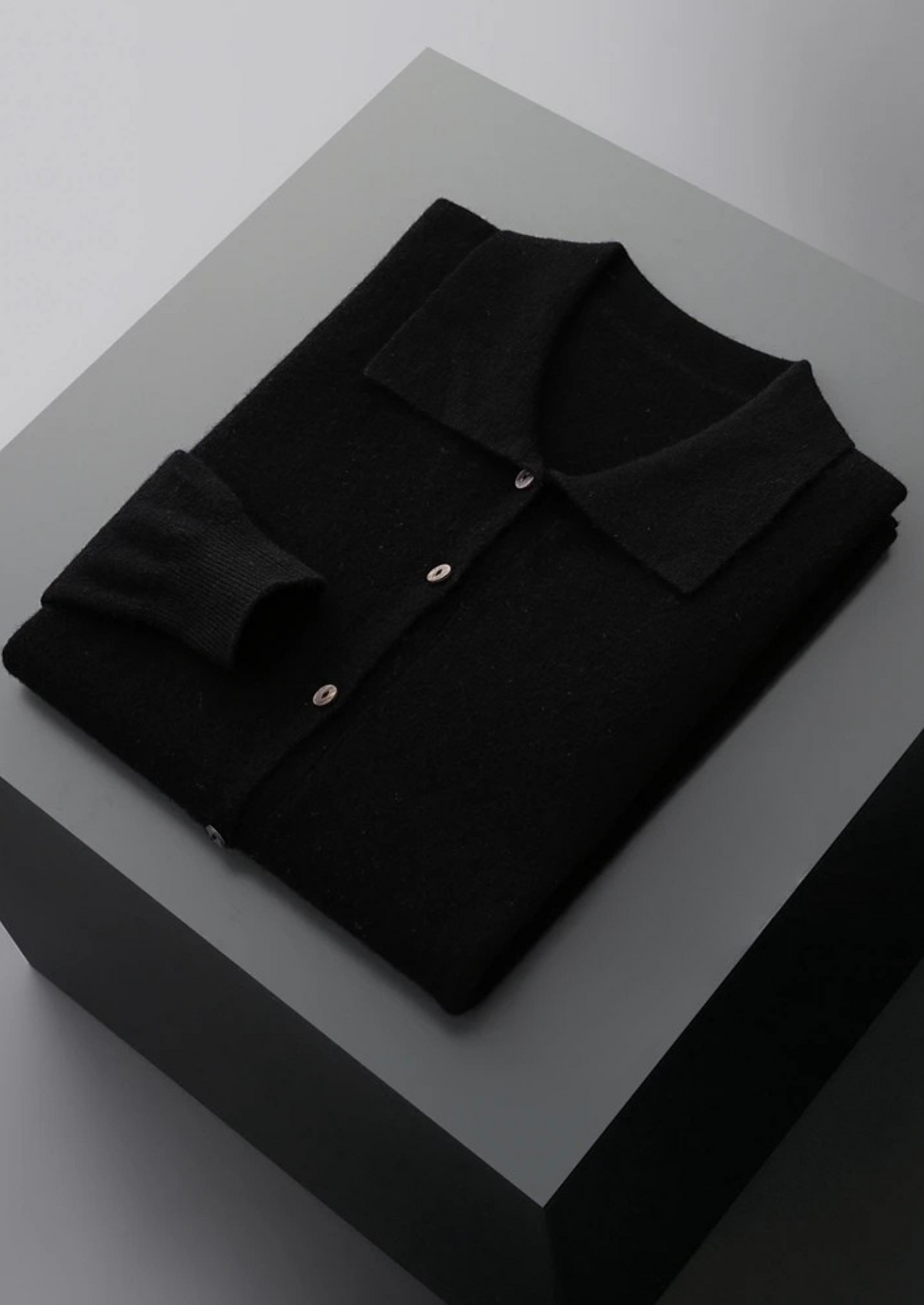 Herren Strickjacke mit Hemdkragen und Knopfleiste – Ansicht 12