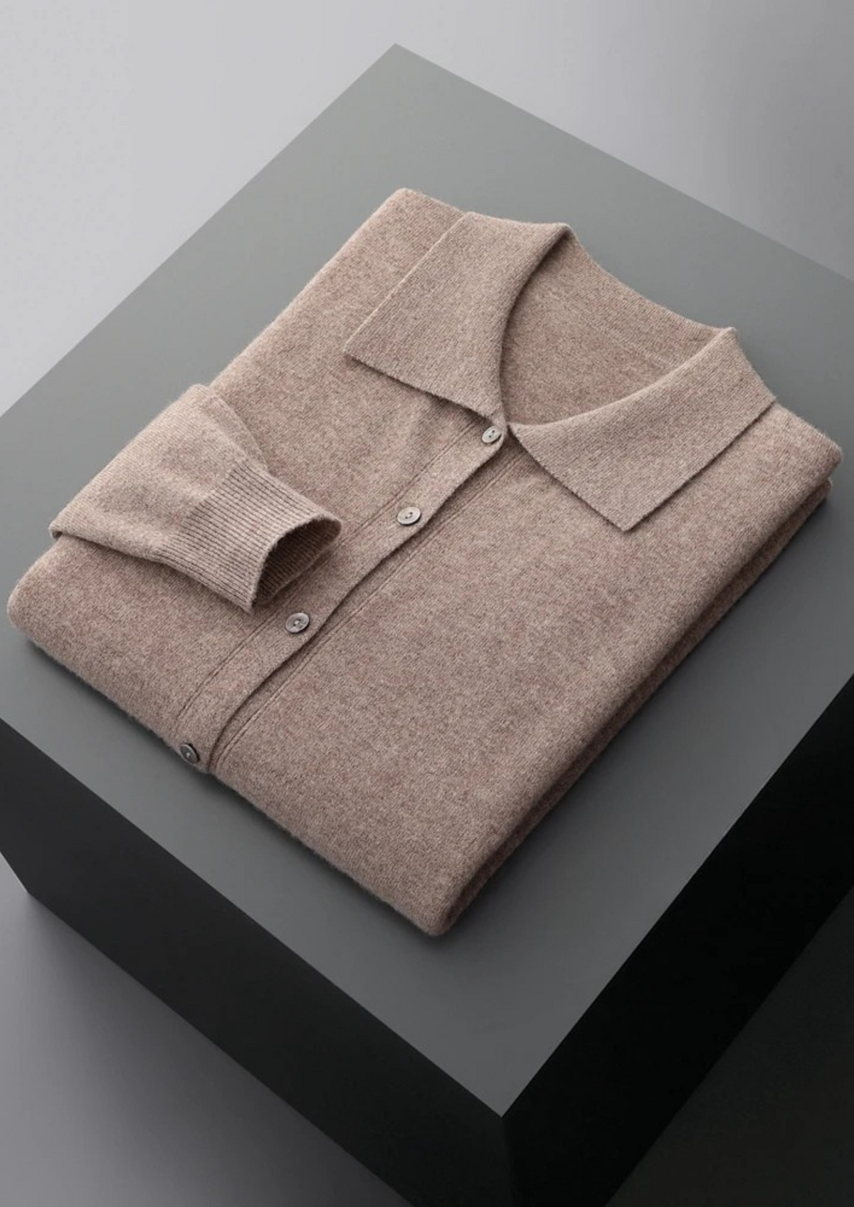 Herren Strickjacke mit Hemdkragen und Knopfleiste – Ansicht 13