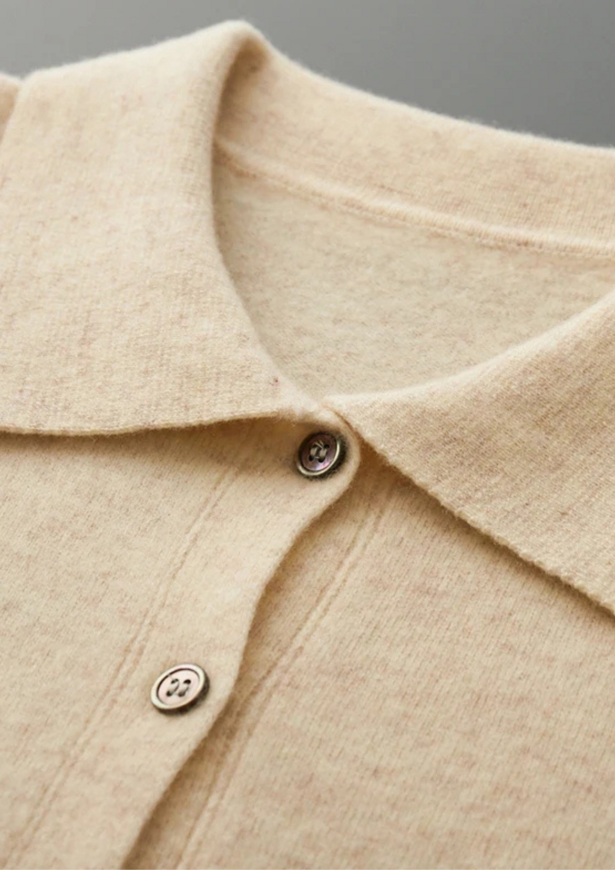 Herren Strickjacke mit Hemdkragen und Knopfleiste – Ansicht 7
