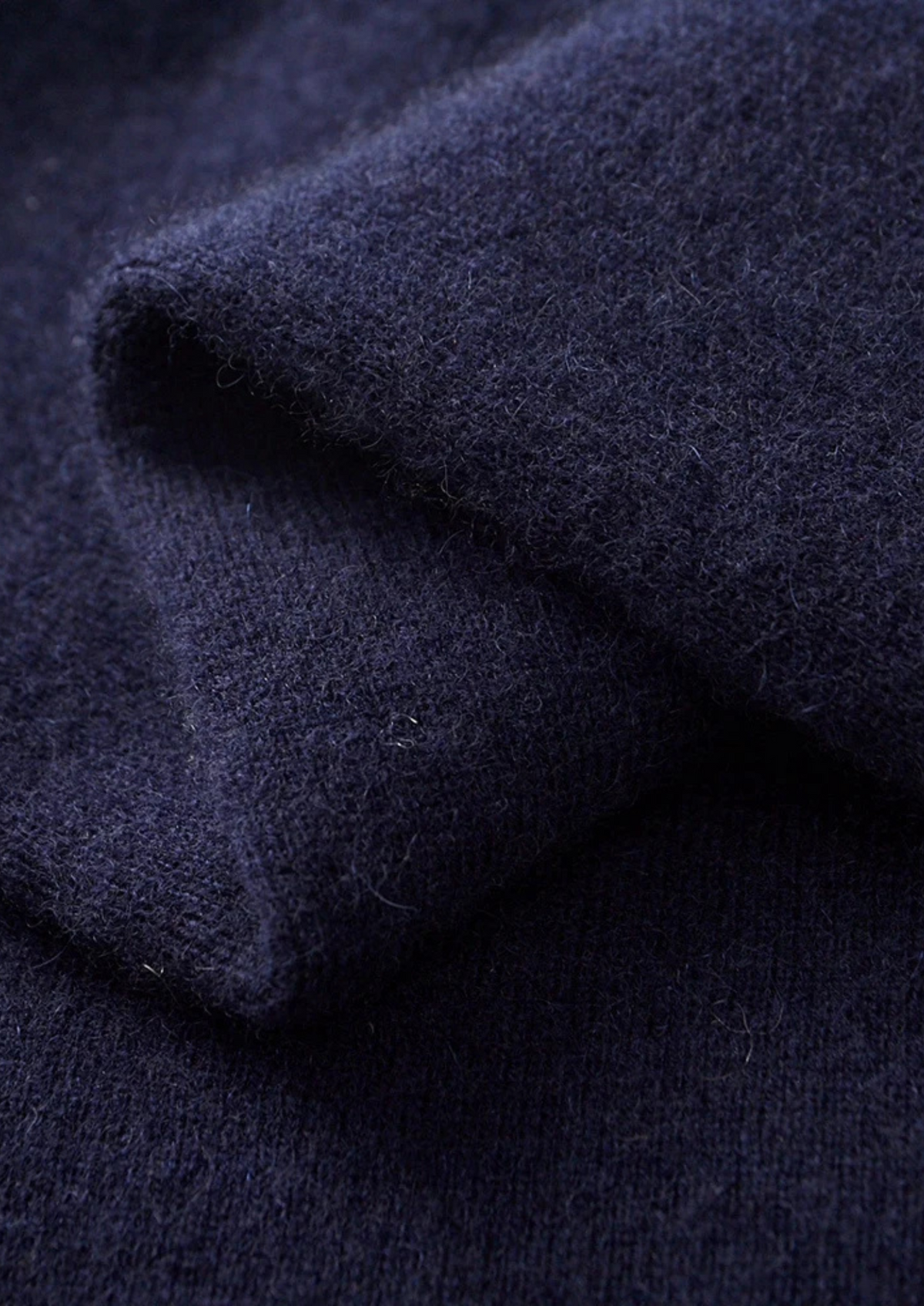 Herren Strickjacke mit Hemdkragen und Kontrastpaspel – Ansicht 5