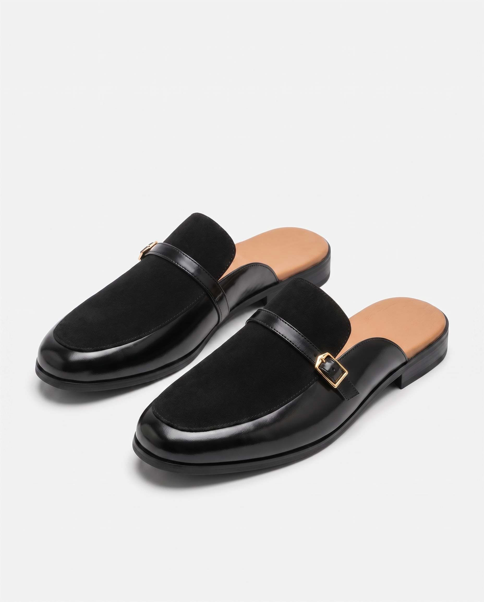 Herren Wildleder Slipper Mules mit Zierschnalle, Schwarz – Vorderansicht