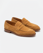 Herren Wildleder Slipper mit Zierriemen, Camel – Vorderansicht