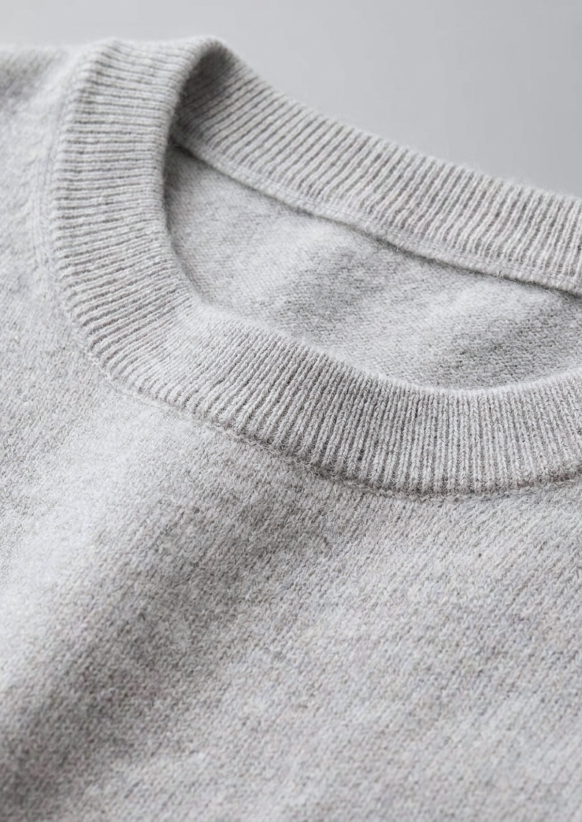 Herren Feinstrick-Shirt mit Rundhalsausschnitt und Kurzen Ärmeln