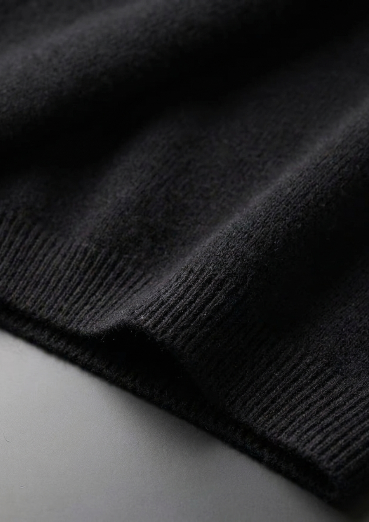 Herren Feinstrick-Shirt mit Rundhalsausschnitt und Kurzen Ärmeln
