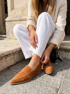 Damen Wildleder Loafer mit Spitzer Zehenpartie und Zierriemen 4
