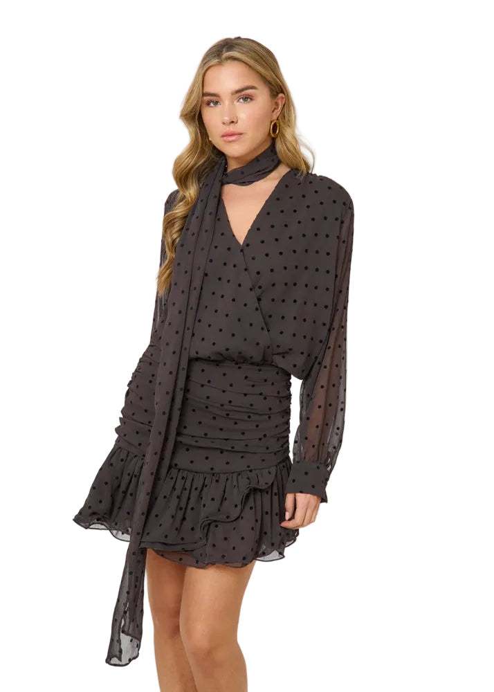 Damen Minikleid mit Langen Ärmeln, Wickelschnitt und Volant am Saum Ansicht 6
