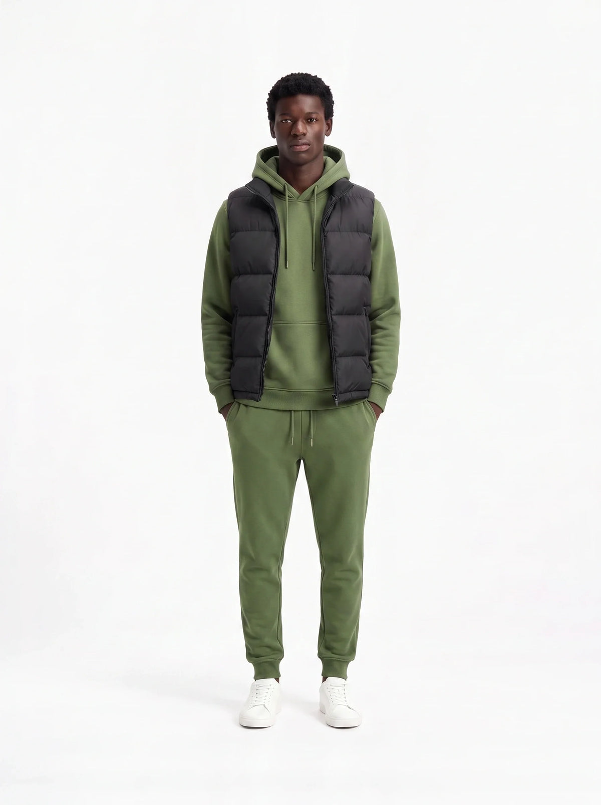 Herren Hoodie, Gesteppte Weste und Joggerhose Set 5