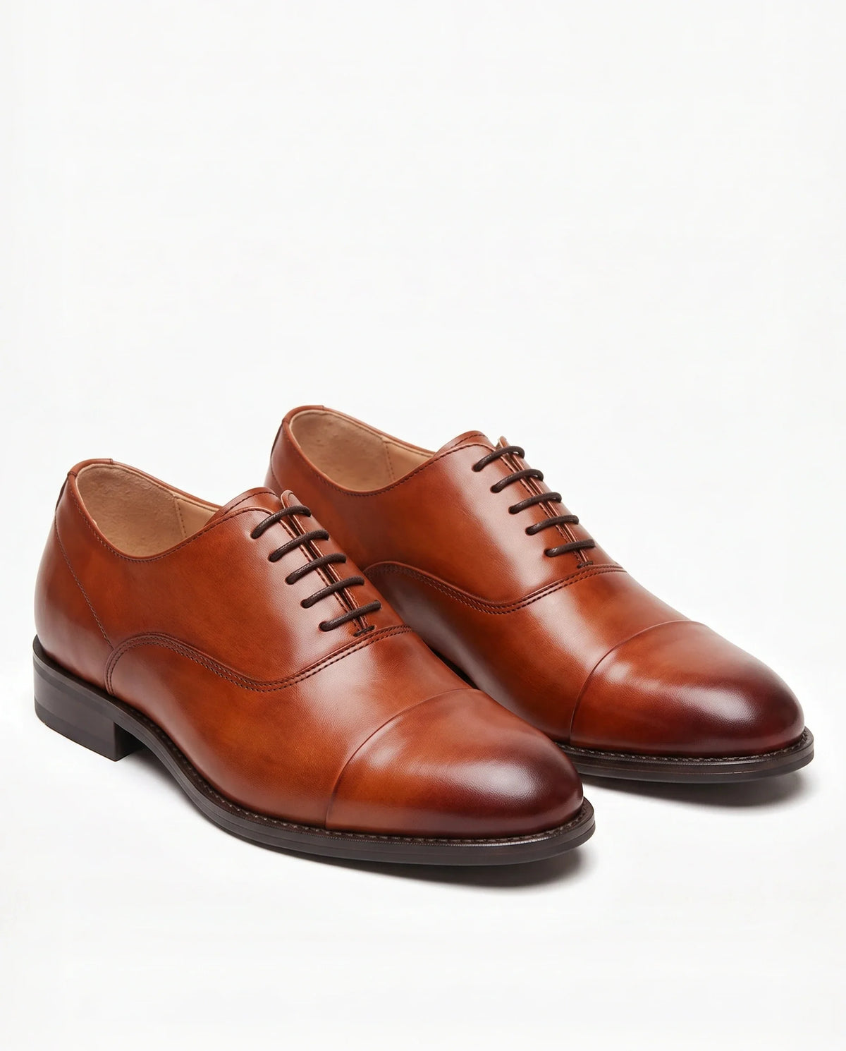 Herren Oxford Schnürschuhe mit Ziernaht an der Zehenkappe 10