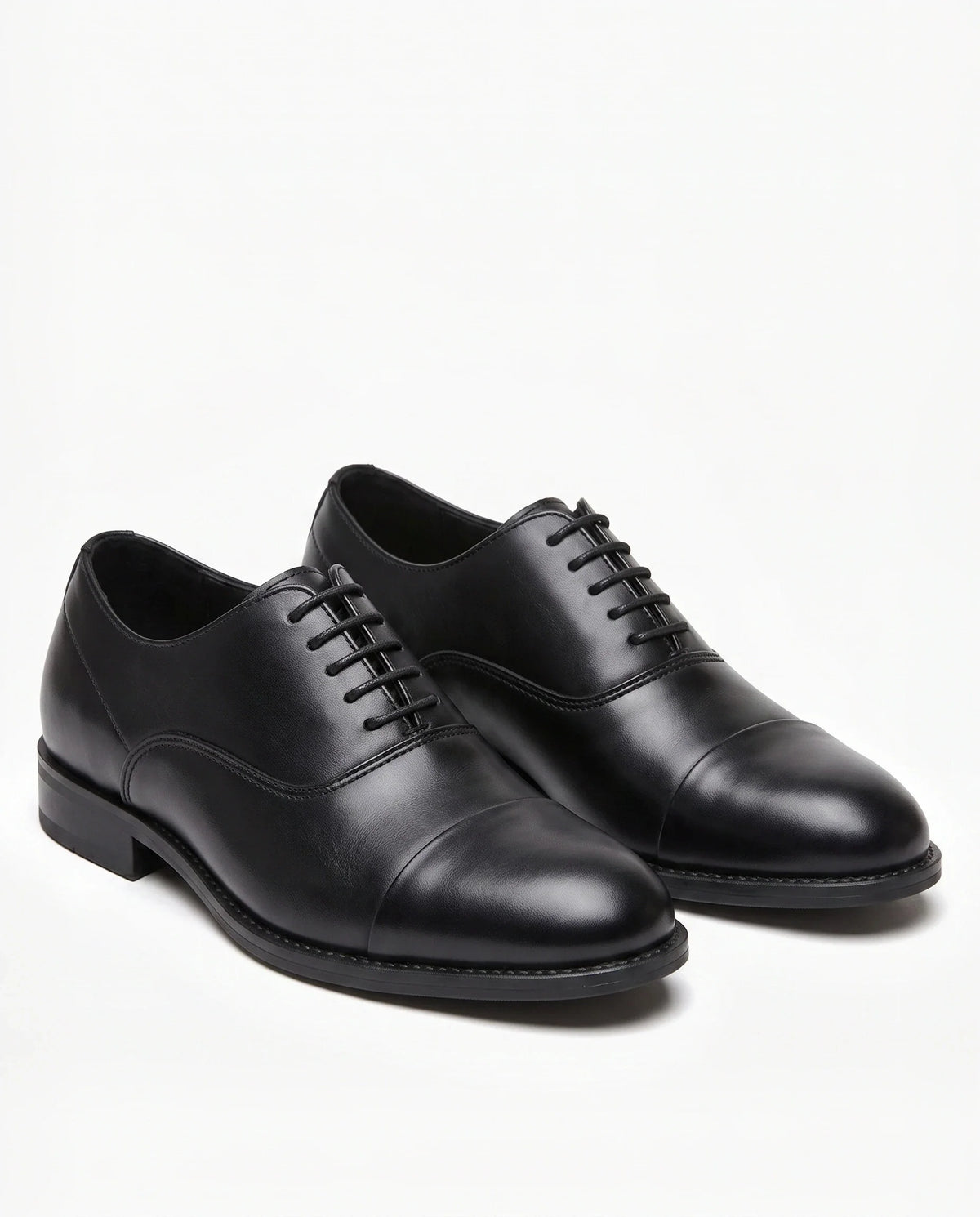 Herren Oxford Schnürschuhe mit Ziernaht an der Zehenkappe 2