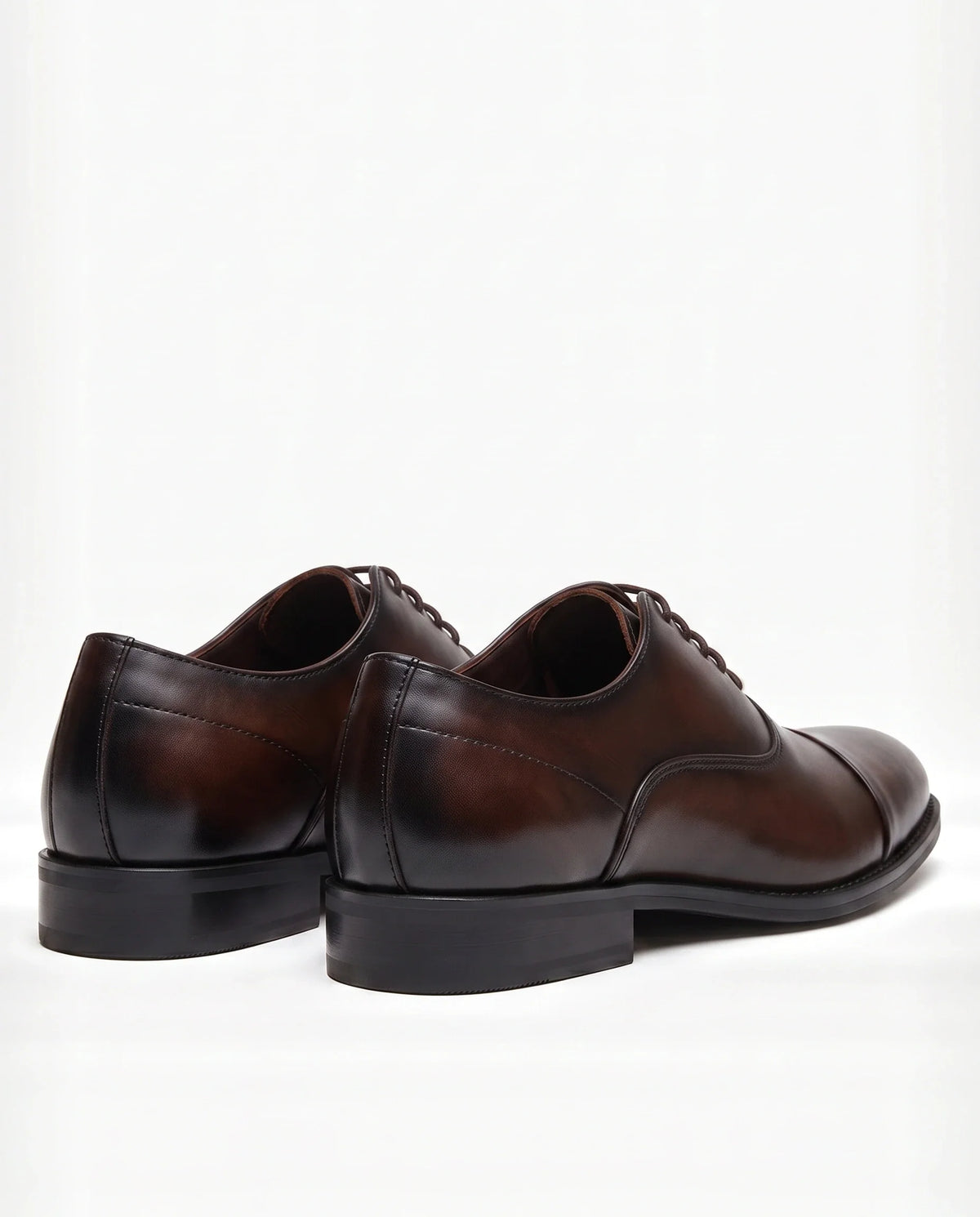 Herren Oxford Schnürschuhe mit Ziernaht an der Zehenkappe 7