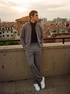 Herren Sweatjacke und Weite Hose Set mit Stehkragen 28